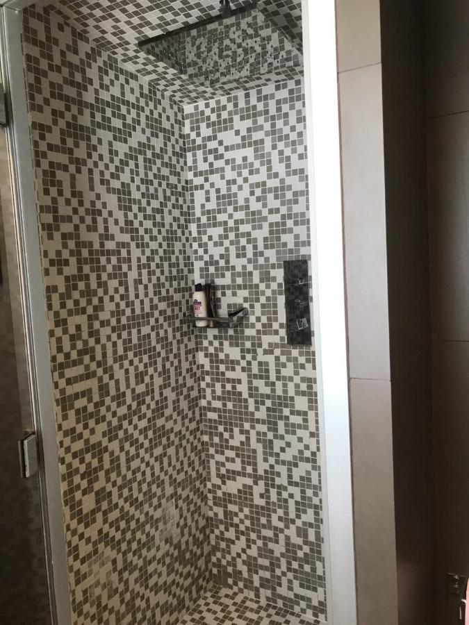 Appartement Montfleury, 2 Terrasses, 2 Chambres , 2 Sdb , Pkg Prive Piscine, 15 Min Walk To Croisette Beach And Palais Des Festivals Cannes Exterior foto