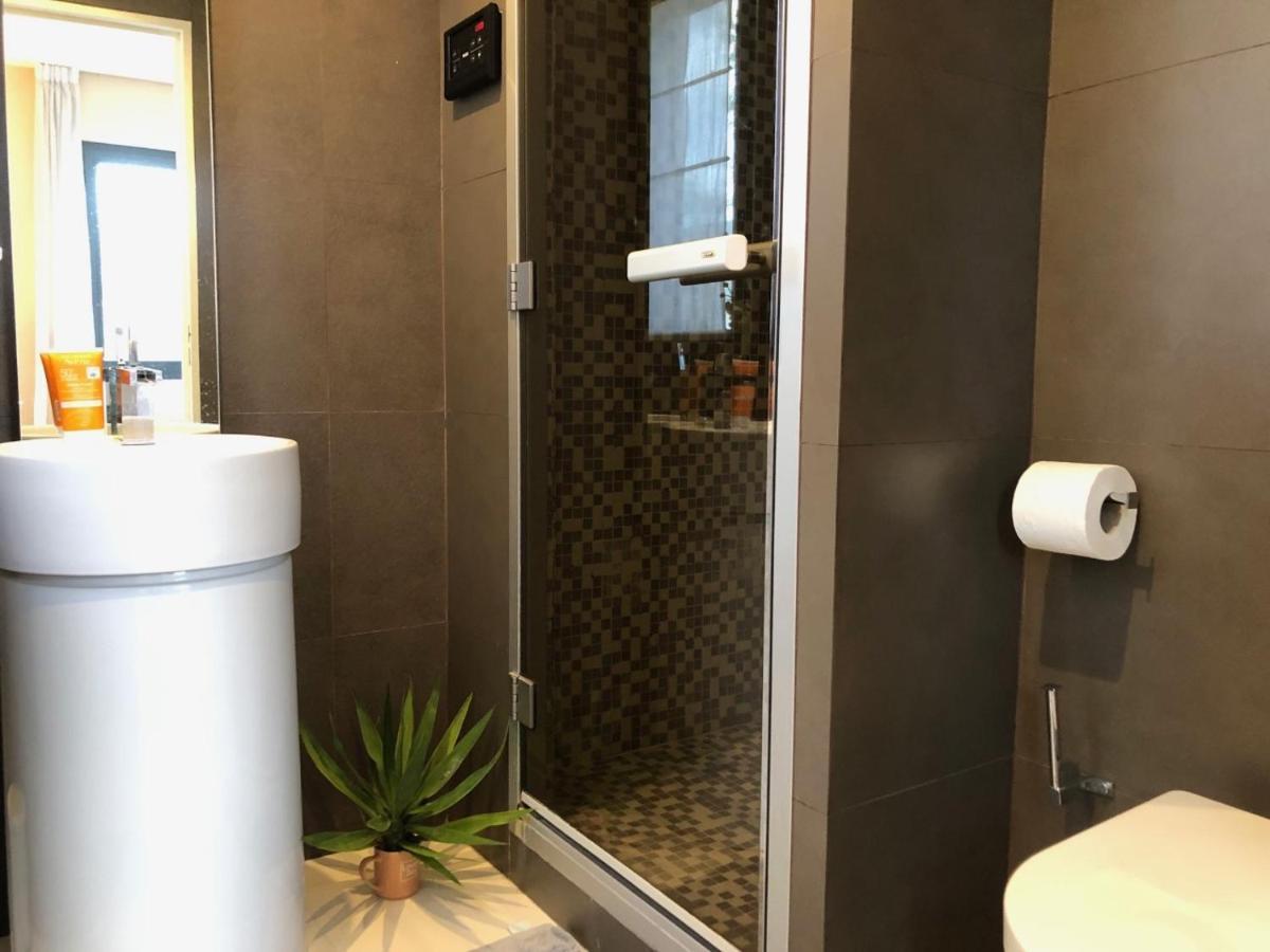 Appartement Montfleury, 2 Terrasses, 2 Chambres , 2 Sdb , Pkg Prive Piscine, 15 Min Walk To Croisette Beach And Palais Des Festivals Cannes Exterior foto
