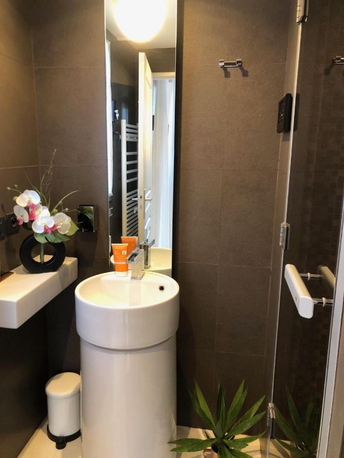 Appartement Montfleury, 2 Terrasses, 2 Chambres , 2 Sdb , Pkg Prive Piscine, 15 Min Walk To Croisette Beach And Palais Des Festivals Cannes Exterior foto